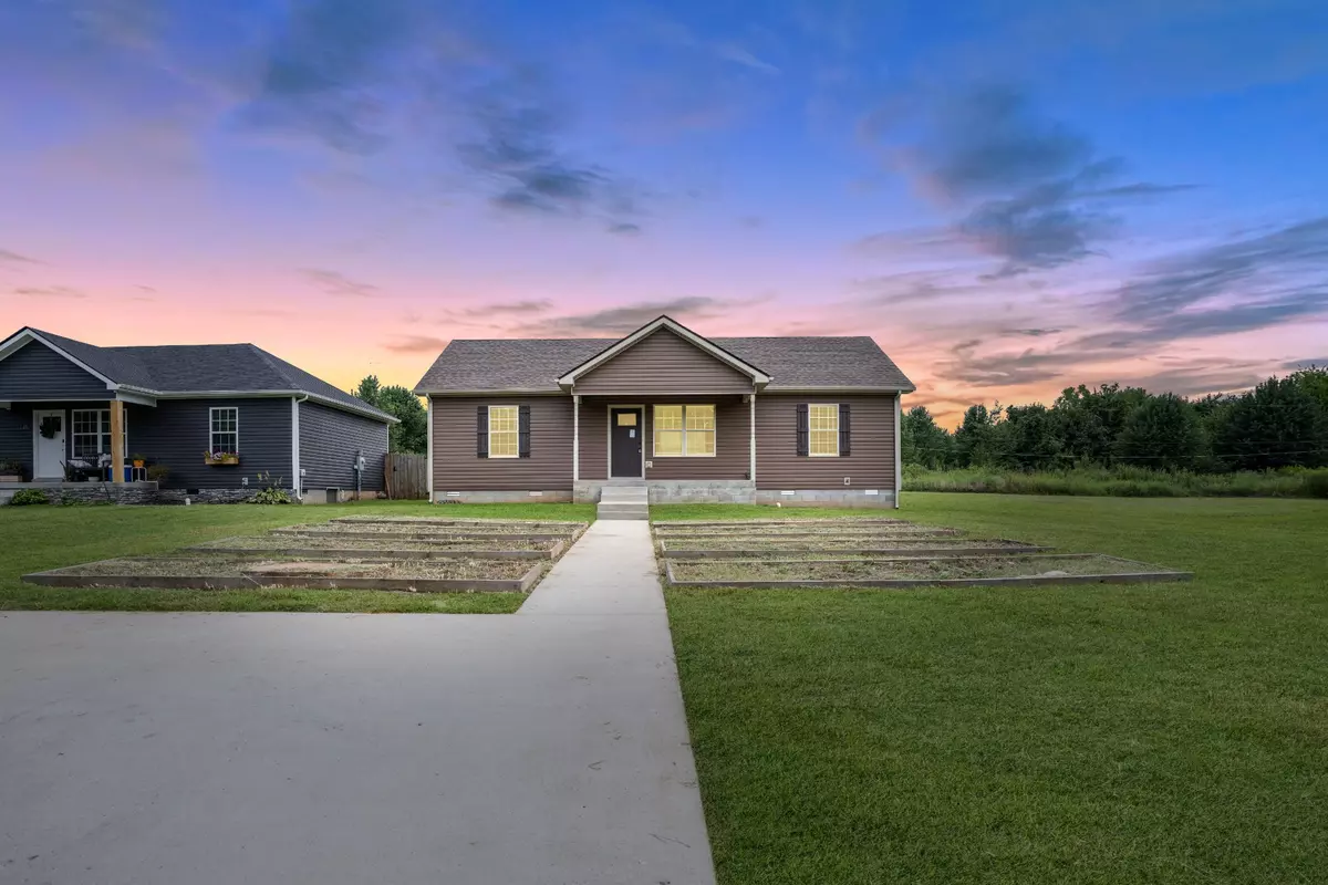 Oak Grove, KY 42262,276 Meadow Ln