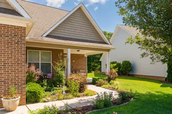 2767 Waterhaven Drive, Chattanooga, TN 37406