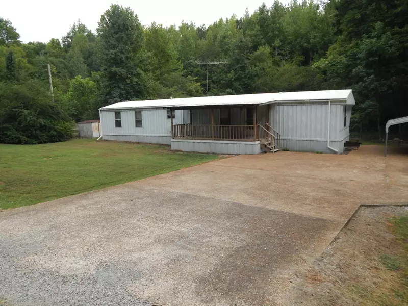 1110 Mink Branch Rd, Waynesboro, TN 38485