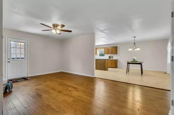 Winchester, TN 37398,176 Susie Dr