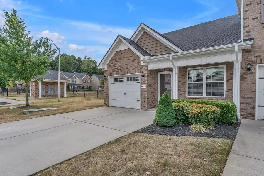 3454 Risen Star Dr, Murfreesboro, TN 37128