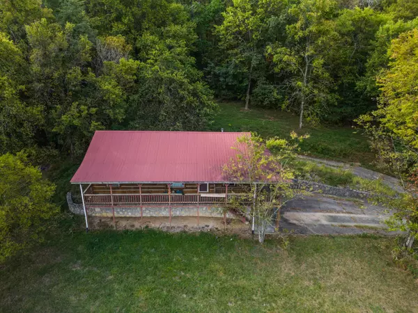 Gordonsville, TN 38563,431 Plunkett Creek Rd