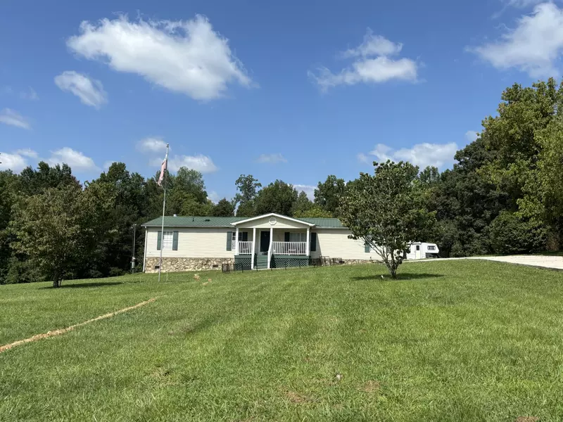 2453 Rock Creek Rd, Estill Springs, TN 37330