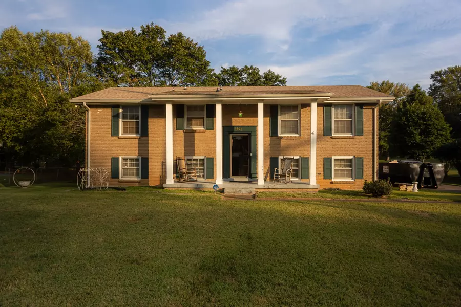 1908 Old Russellville Pike, Clarksville, TN 37043