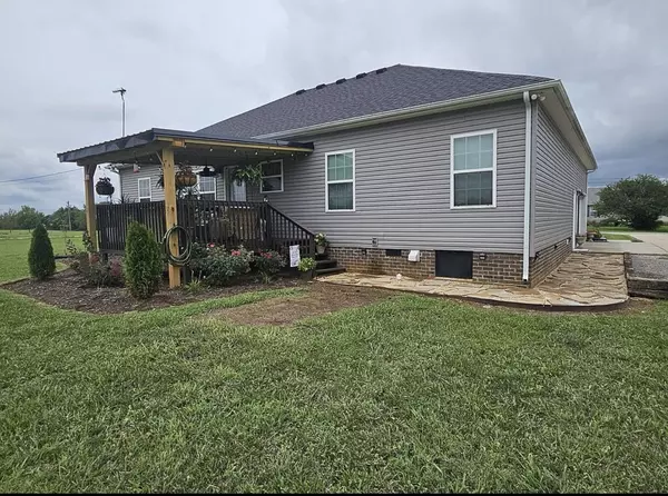 Shelbyville, TN 37160,104 Pleasant Way