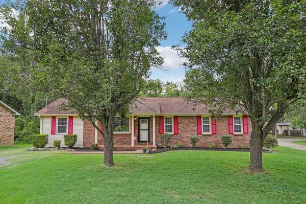 446 Malvin St, Gallatin, TN 37066