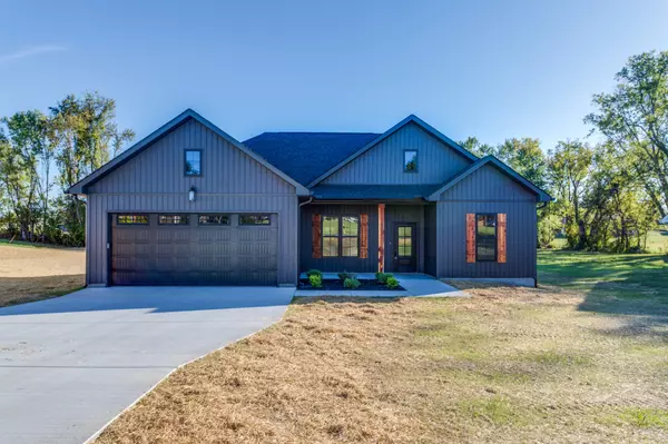 123 Lagoon Dr, Mcminnville, TN 37110