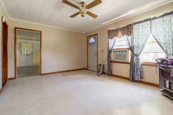 Sparta, TN 38583,740 Pleasant Hill Rd