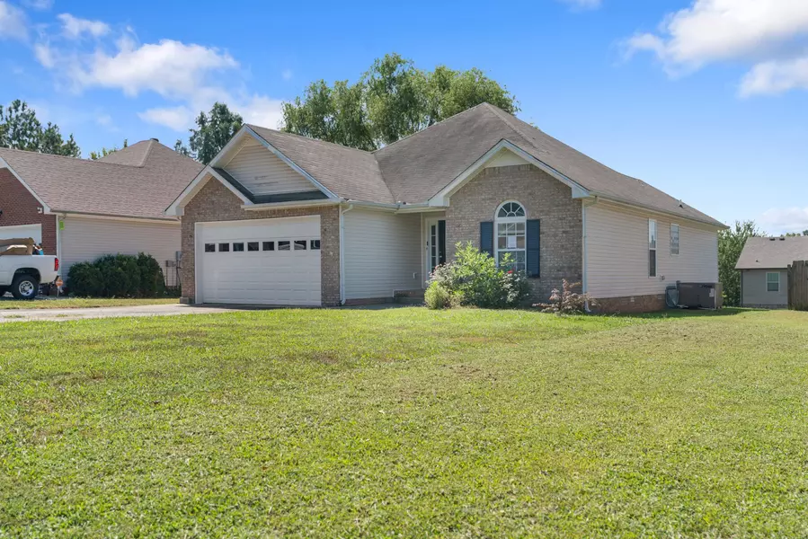 1868 Sage Meadow Ln, Clarksville, TN 37040