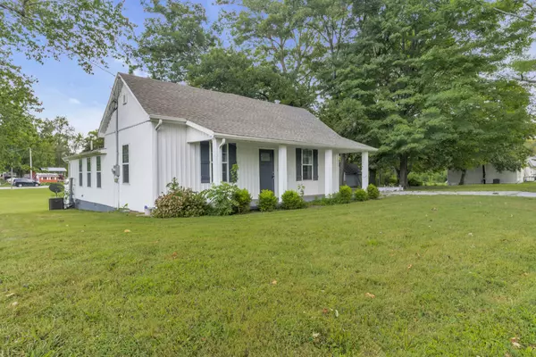 Adams, TN 37010,214 Maple St