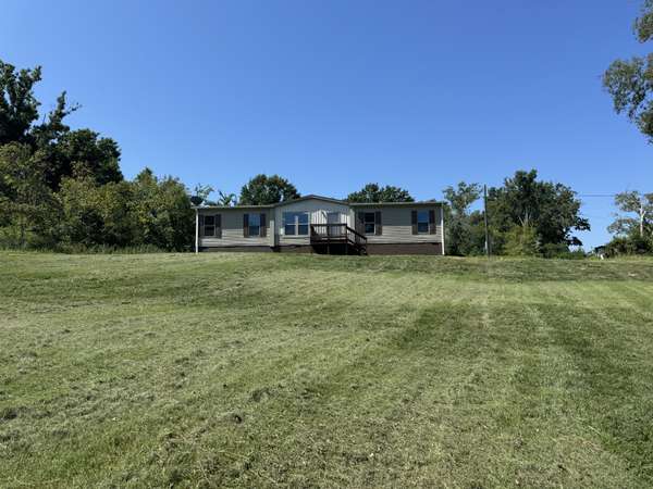 402 4th Ave,  Bell Buckle,  TN 37020