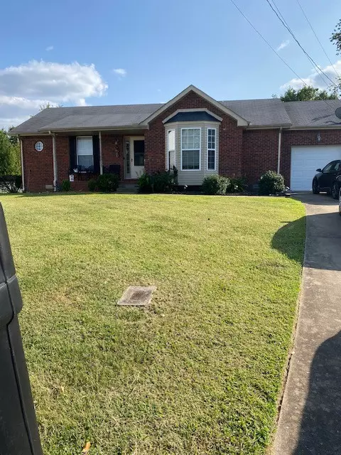 315 Arrowood Dr, Clarksville, TN 37042