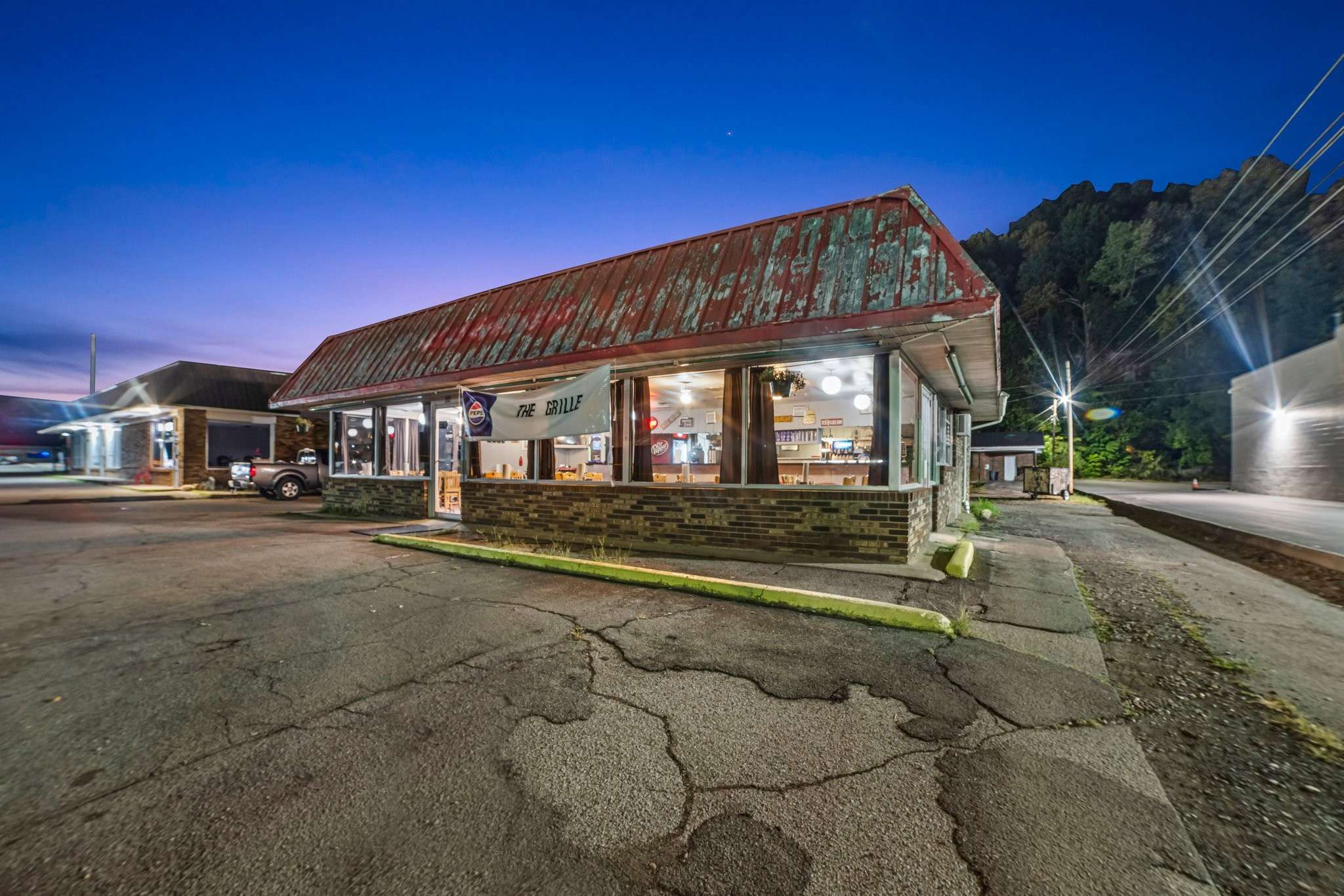 Erin, TN 37061,3591 W Main St