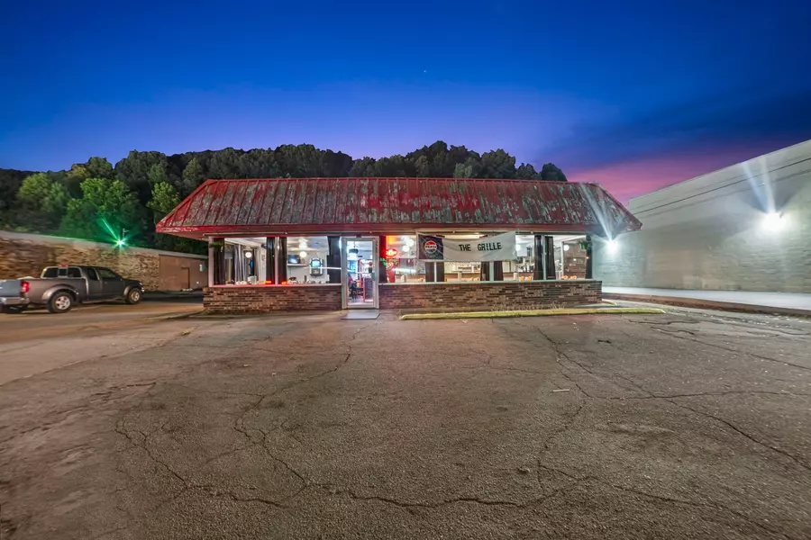 3591 W Main St, Erin, TN 37061