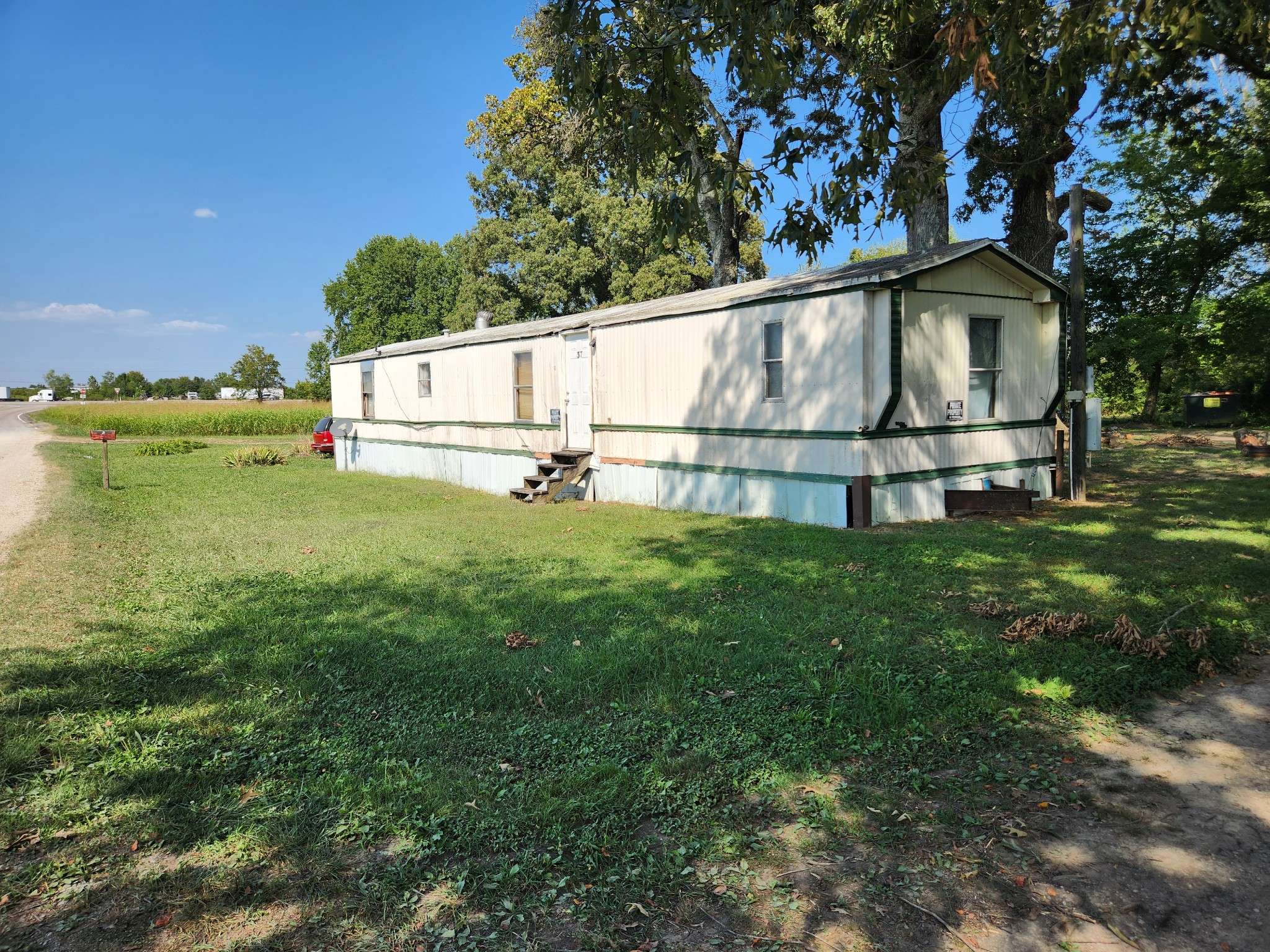 37 VFW Rd, Elora, TN 37328