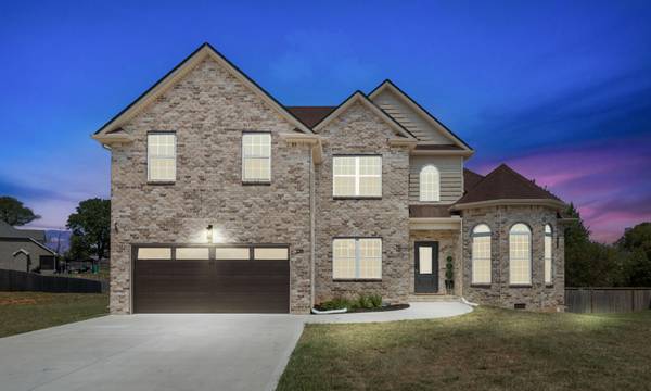 320 Bluebriar Trce, Clarksville, TN 37043