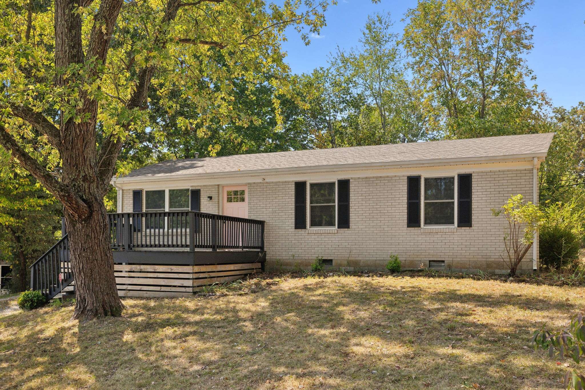 111 Valleywood Ct,  Dickson,  TN 37055