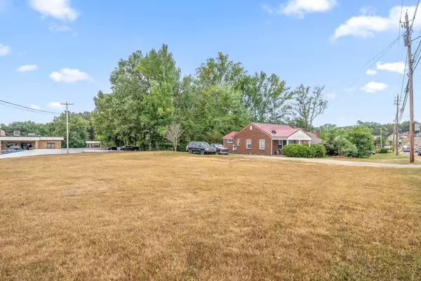 Paris, TN 38242,1299 East Wood St