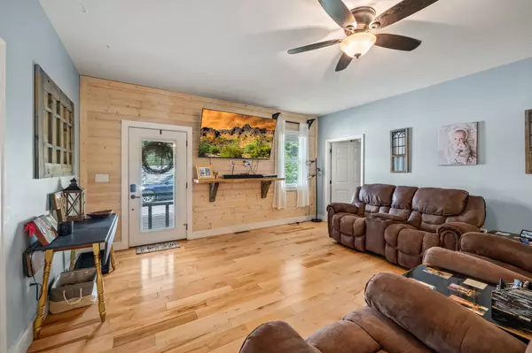 Livingston, TN 38570,170 Buena Vista Dr