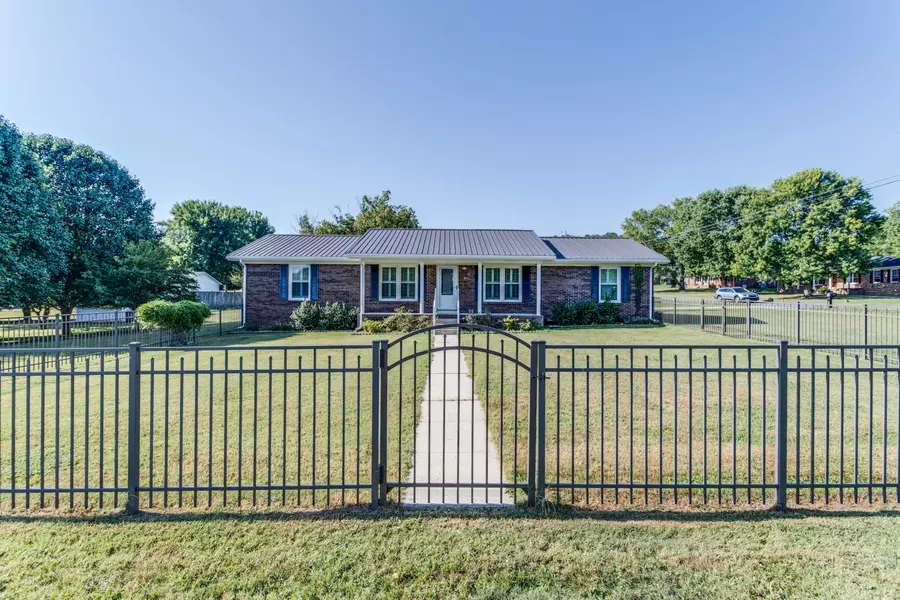 201 Christy Ln, Woodbury, TN 37190