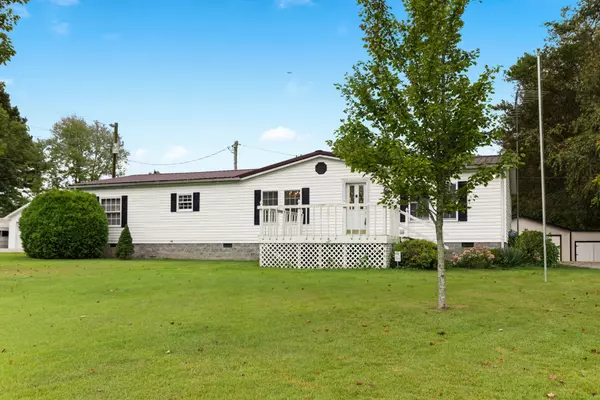 Cross Plains, TN 37049,8447 Highway 25 #E