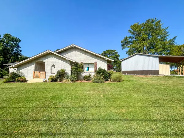 Mc Kenzie, TN 38201,143 Diamond Dr