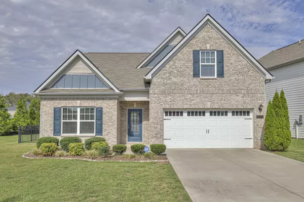 3234 Briar Chapel Dr, Murfreesboro, TN 37128