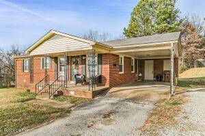 242 Westwood Dr, Lexington, TN 38351