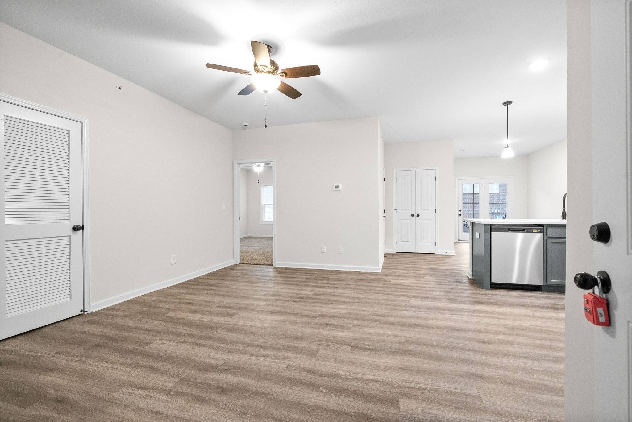 Clarksville, TN 37042,15 Millswood Dr #B-103