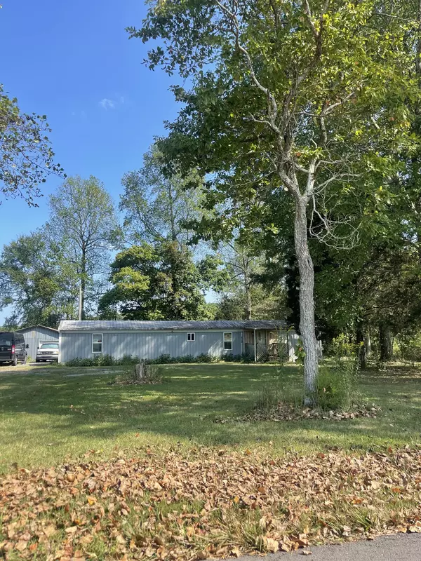 Westmoreland, TN 37186,360 Pea Ridge Rd