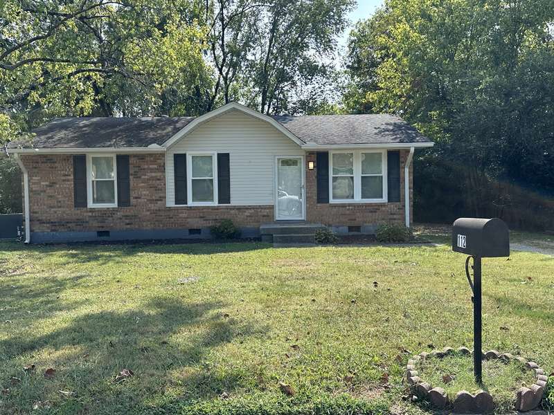 112 Carden St, Hendersonville, TN 37075