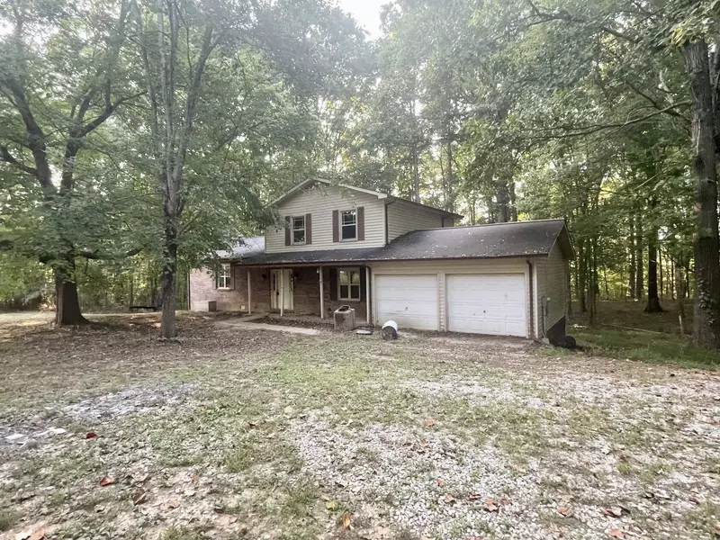 2647 Cummins Mill Rd, Cookeville, TN 38501