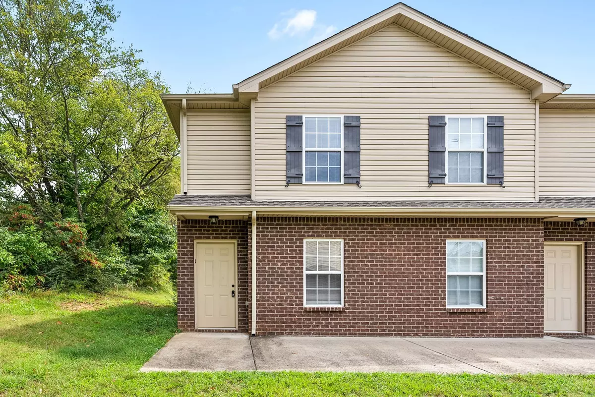 Clarksville, TN 37040,391 McGee Court #2