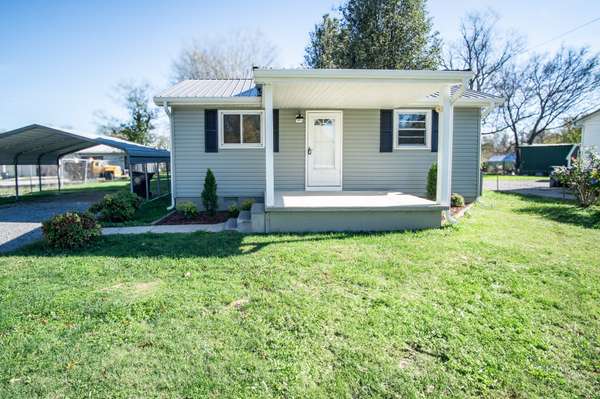 716 Fisher Ave, Smithville, TN 37166