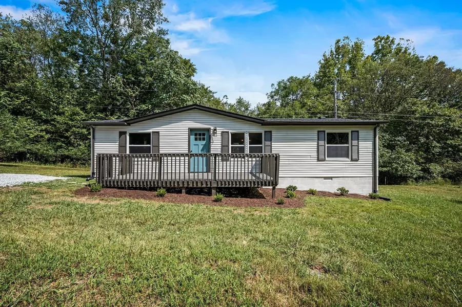 1055 Justice Rd, Ashland City, TN 37015