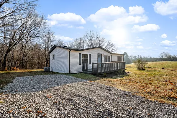 1055 Justice Rd, Ashland City, TN 37015