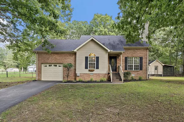 177 Gaskins Rd, Dickson, TN 37055