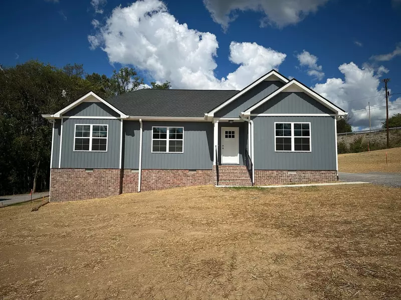 565 Les Gregory Loop, Hartsville, TN 37074