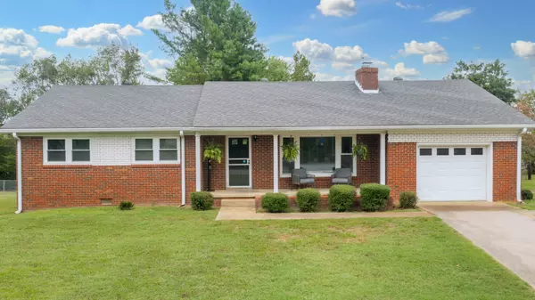 49 West Dr, Clarksville, TN 37040