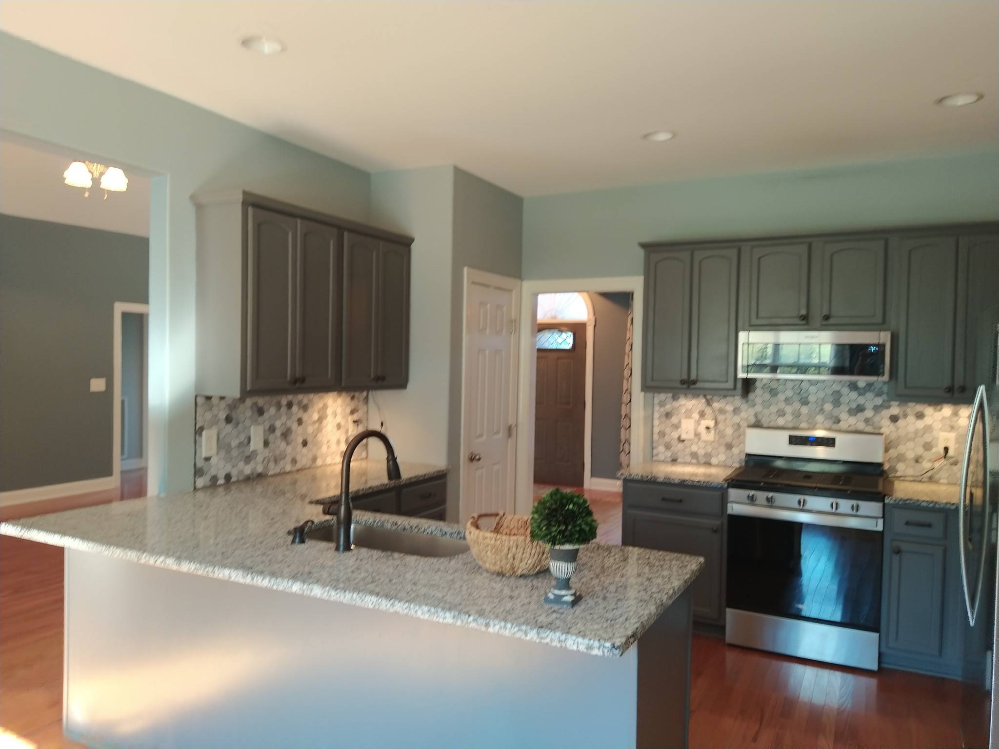 Lebanon, TN 37087,808 Sterling Oak Ct