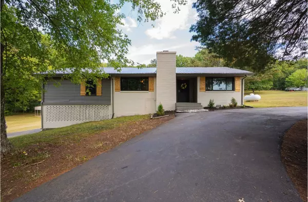 221 Twin Cove Dr,  Lebanon,  TN 37087