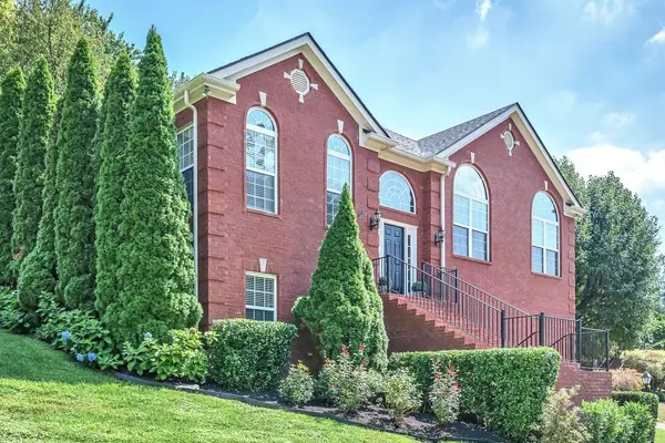 313 Red Feather Ln, Brentwood, TN 37027