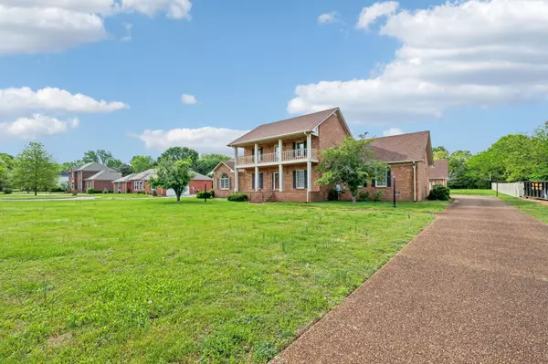 Lebanon, TN 37087,2216 Ewing Dr