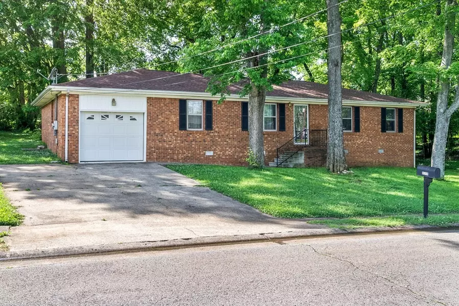 3517 Bahama Dr, Hopkinsville, KY 42240