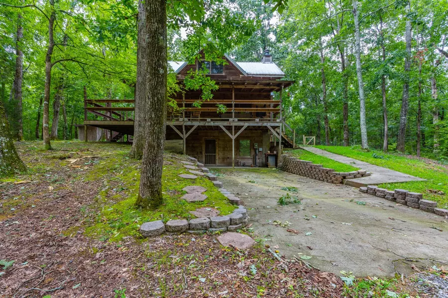 974 Leonard Bridge Road, Chatsworth, GA 30705