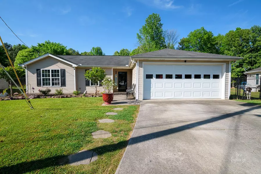 136 Bear Den Court, Dalton, GA 30721