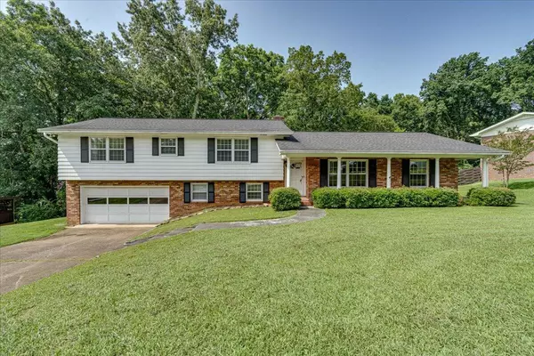 5847 Northshore Drive, Hixson, TN 37343