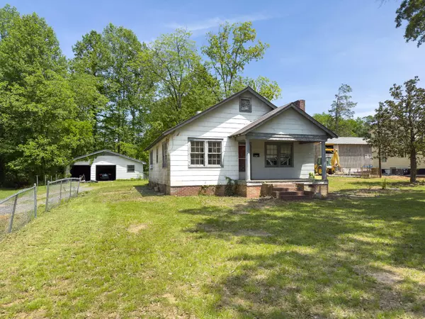 1301 Pinehill Road, Dalton, GA 30721