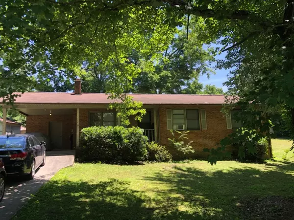 Tracy City, TN 37387,112 Payne Avenue