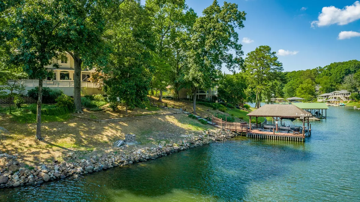 Soddy Daisy, TN 37379,9112 Rocky Point Road